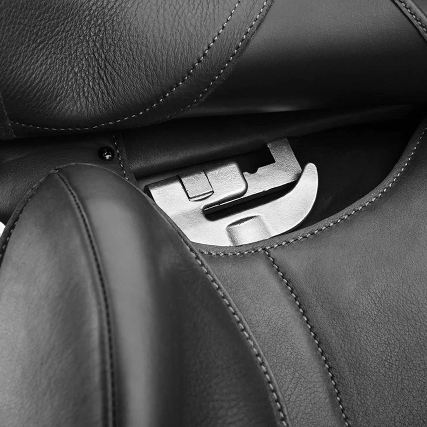 Bates Artiste Dressage Saddle