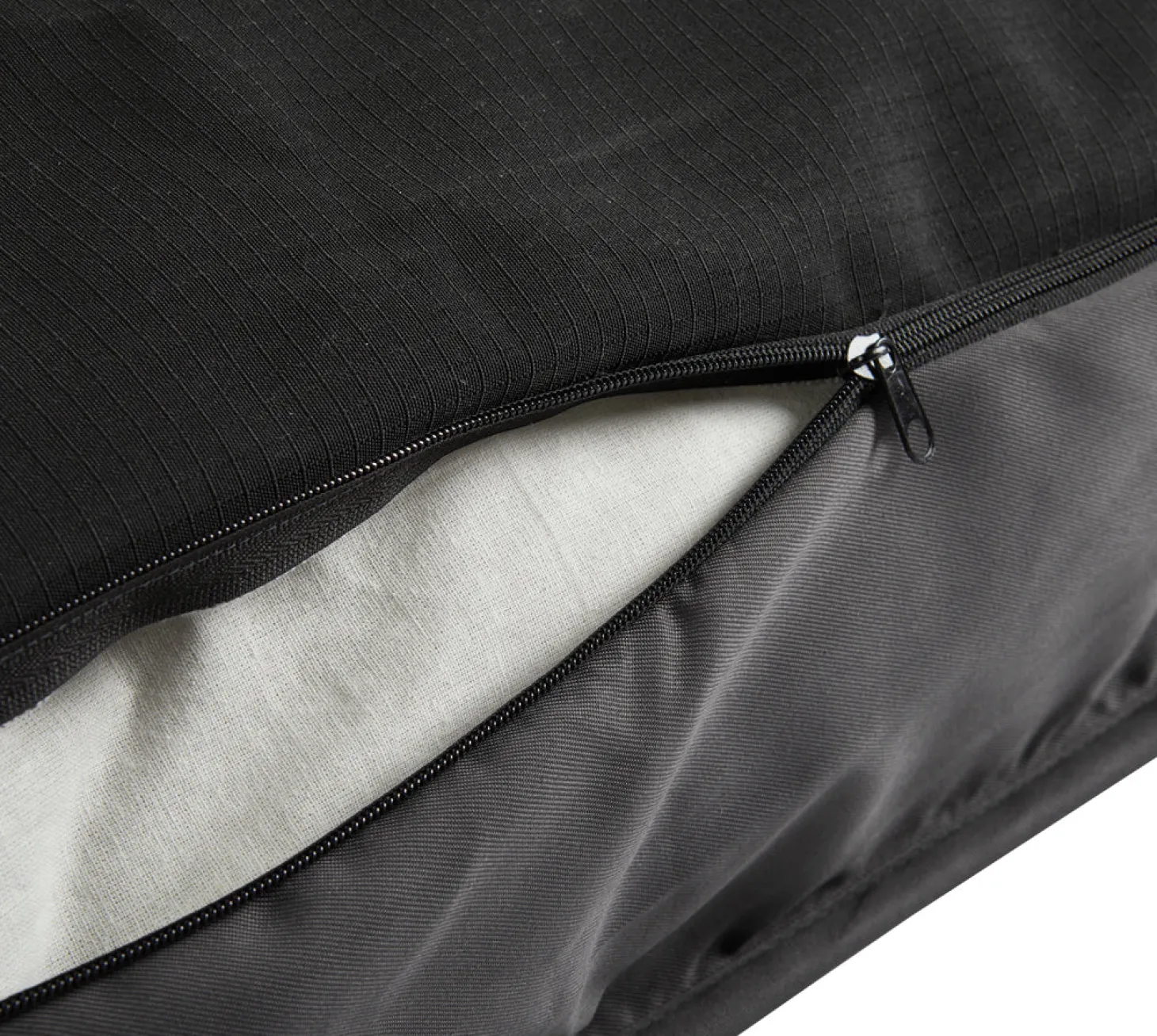 Dover Dog Barn Bed Cover