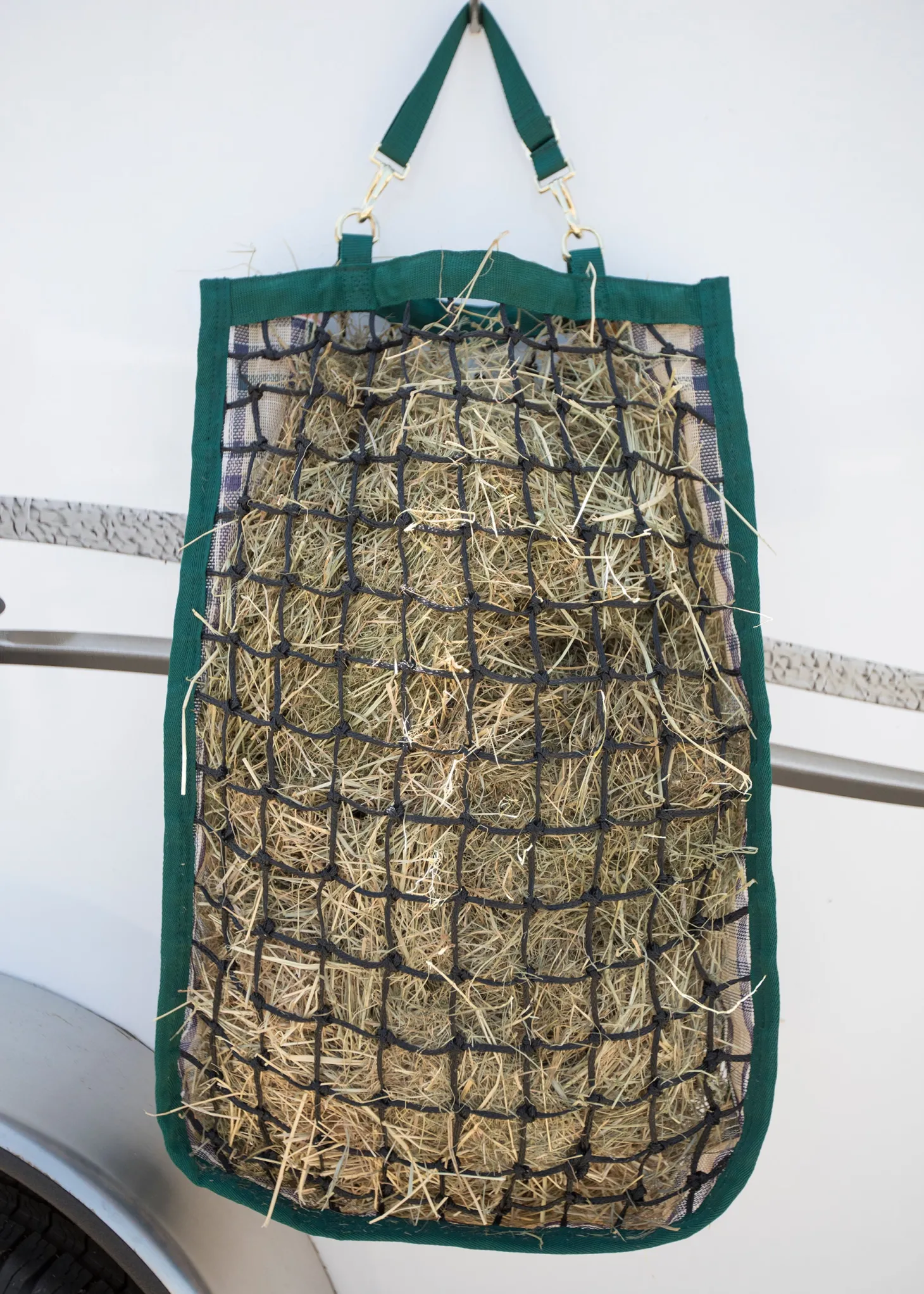 Kensington™ Slow Feed 2-Flake Hay Bag