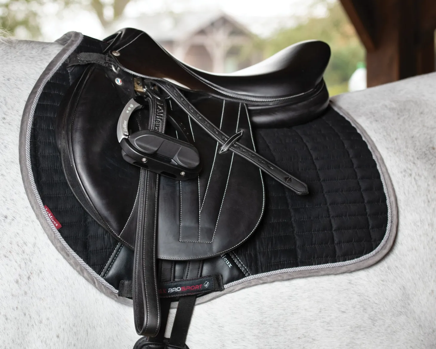 LeMieux® Vector Stirrup Leathers
